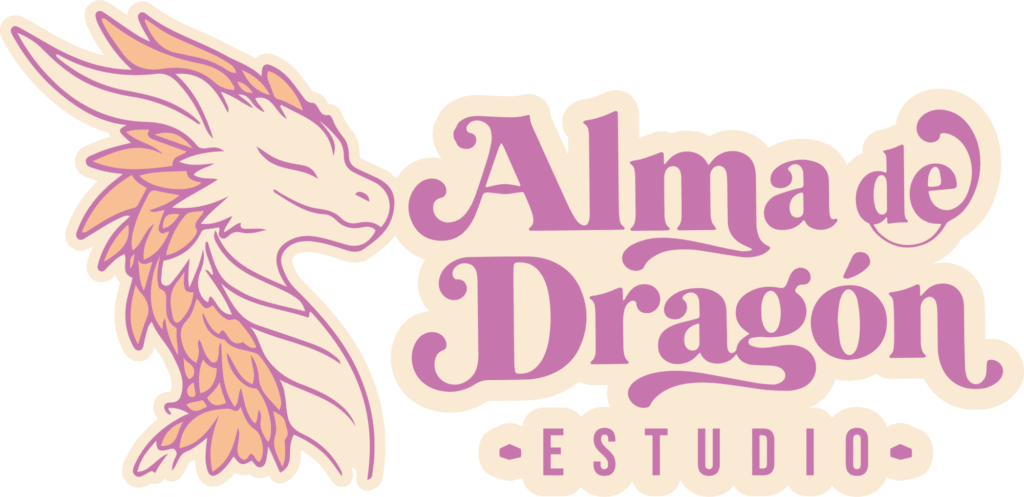 Imagotipo oficial de la marca Alma de Dragón Estudio, donde se muestra la cabeza de un dragón y al costado la frases Alma de Dragón Estudio.
